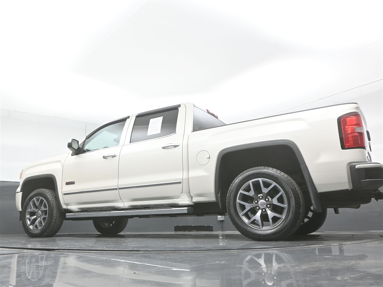 GMC Sierra 1500 SLT Crew Cab 4WD 2014