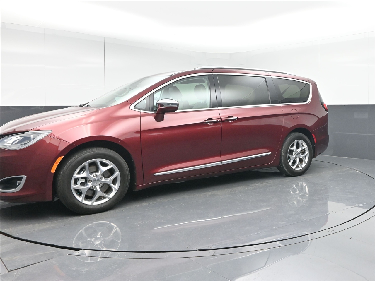 Chrysler Pacifica Limited 2017