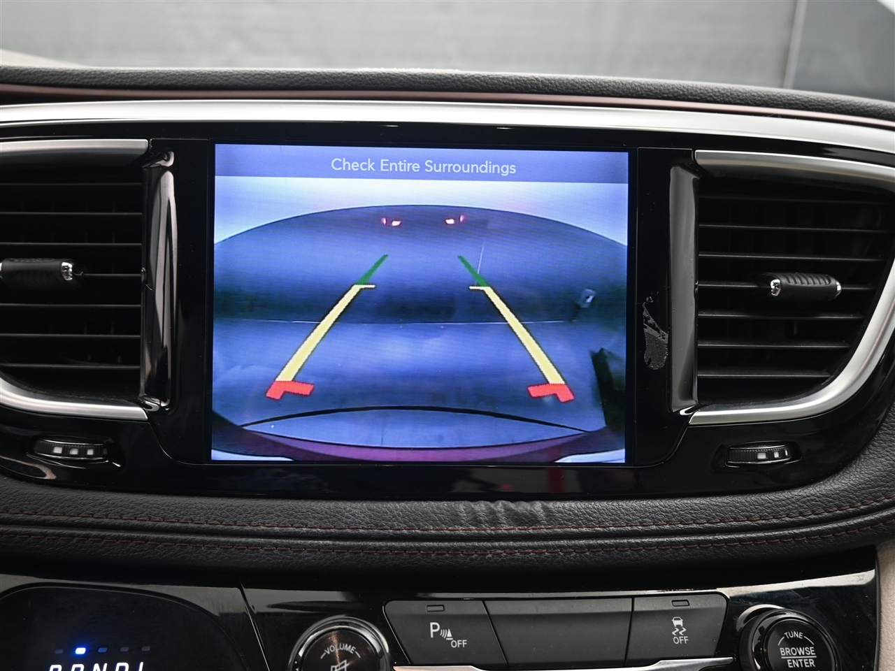 Chrysler Pacifica Limited 2017