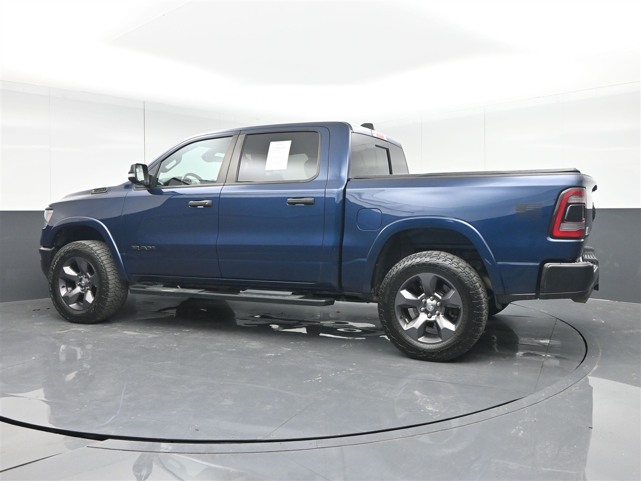RAM 1500 Big Horn Crew Cab SWB 4WD 2020