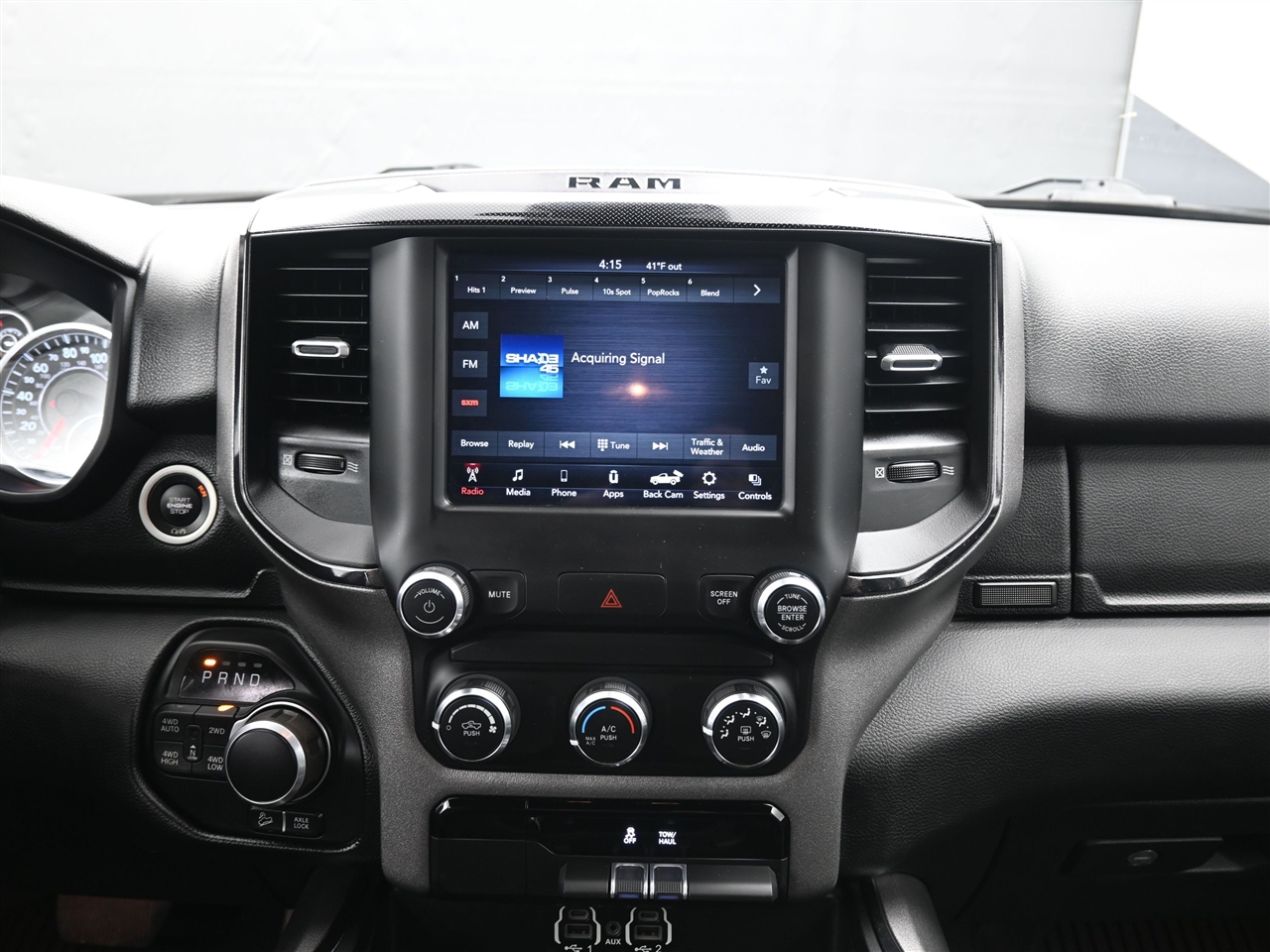 RAM 1500 Big Horn Crew Cab SWB 4WD 2020