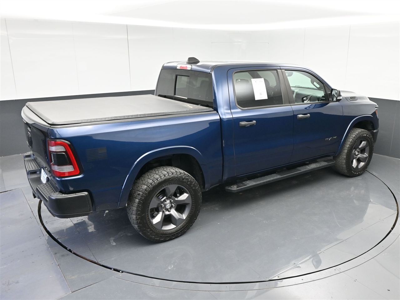 RAM 1500 Big Horn Crew Cab SWB 4WD 2020