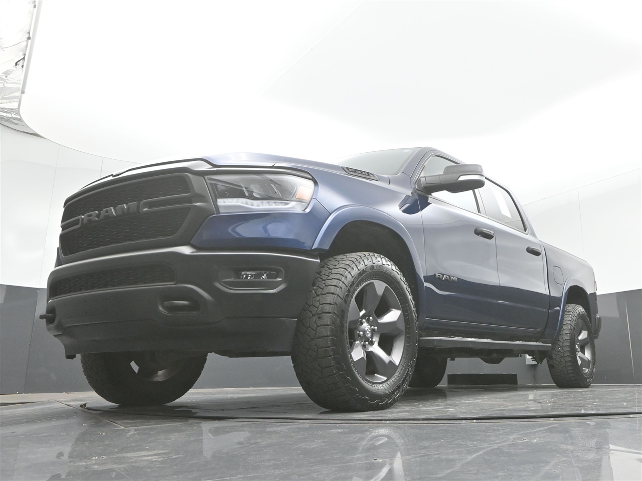 RAM 1500 Big Horn Crew Cab SWB 4WD 2020