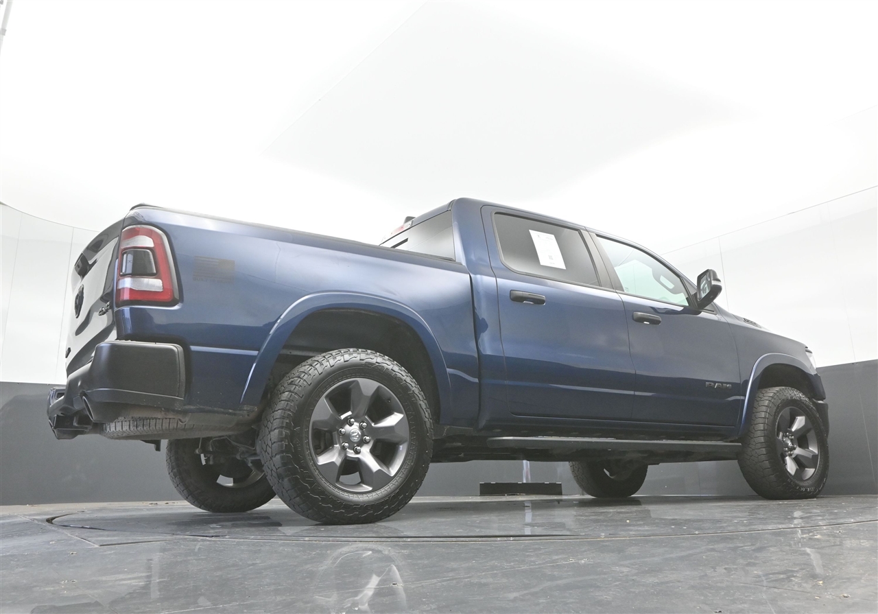 RAM 1500 Big Horn Crew Cab SWB 4WD 2020