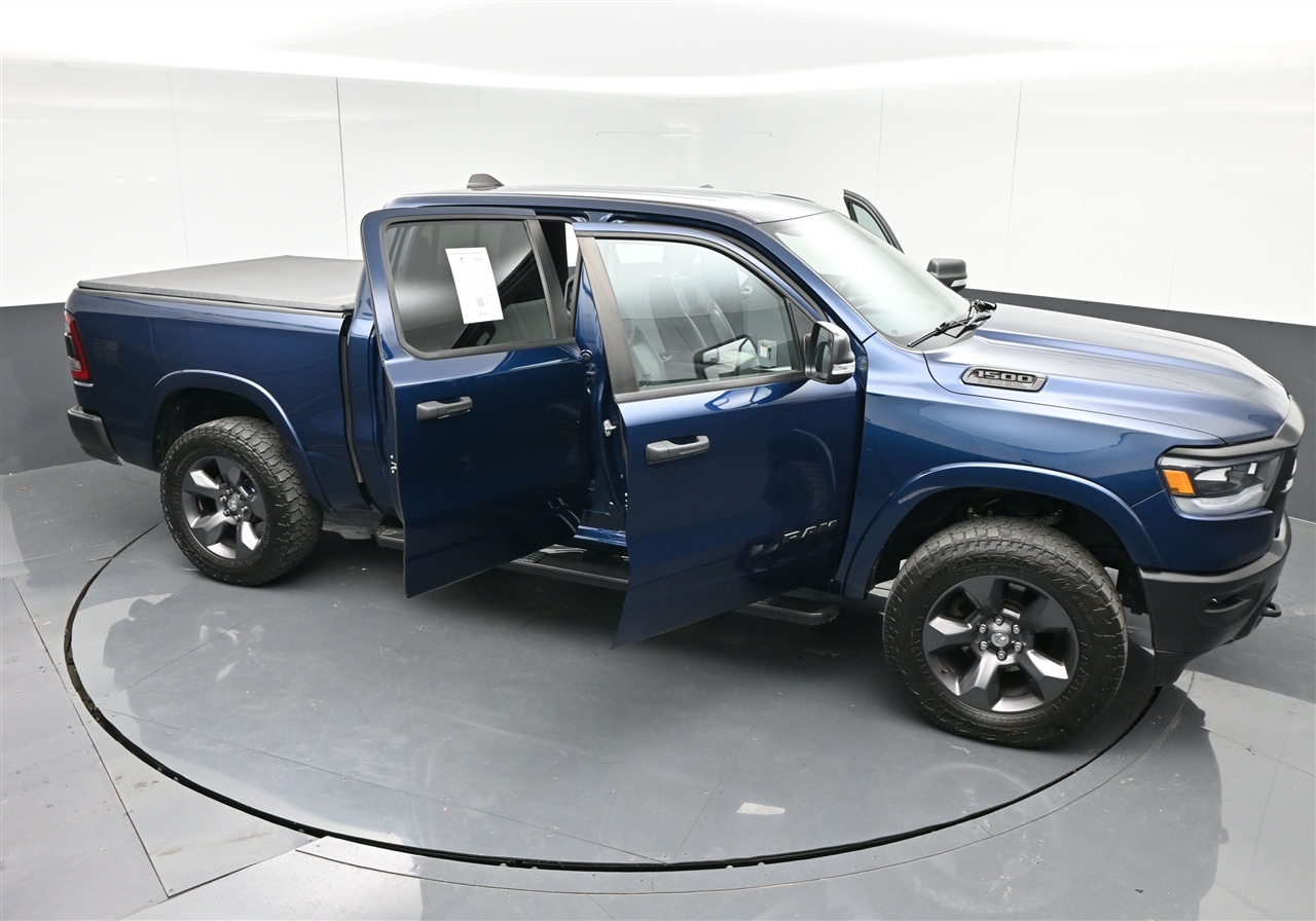 RAM 1500 Big Horn Crew Cab SWB 4WD 2020