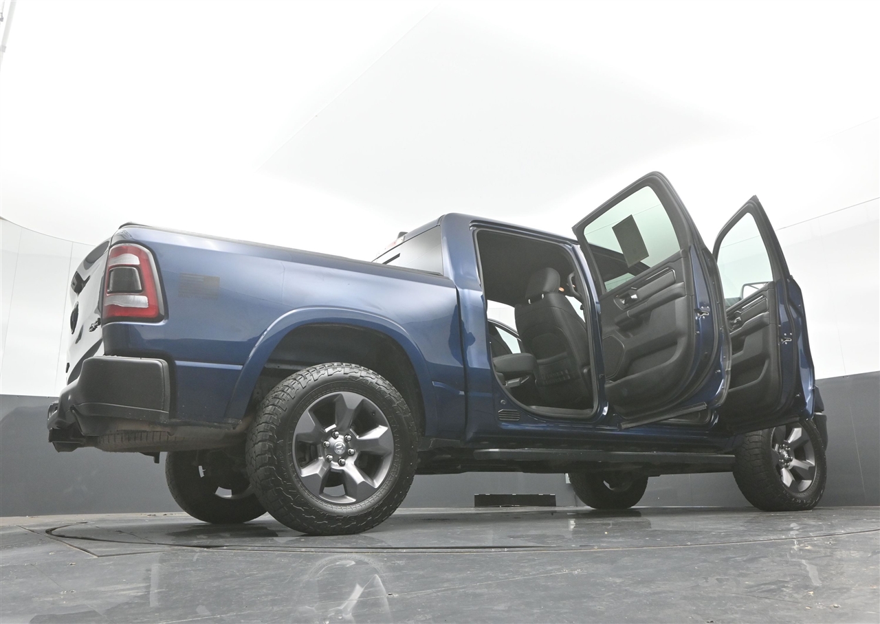 RAM 1500 Big Horn Crew Cab SWB 4WD 2020