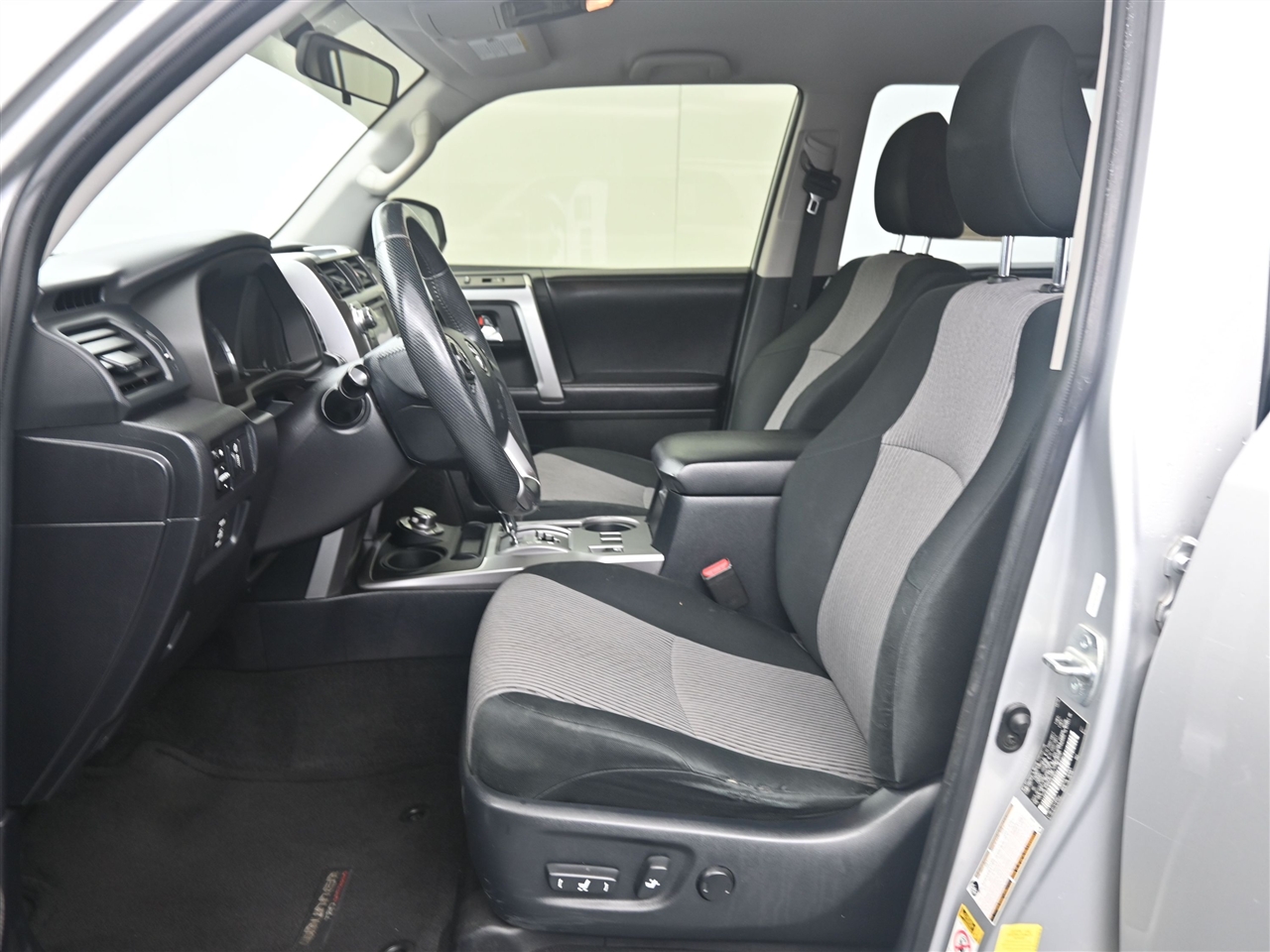 Toyota 4Runner SR5 4WD 2017