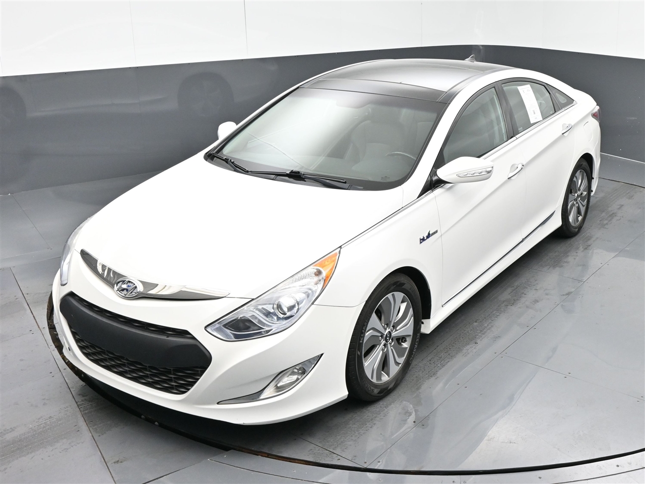 Hyundai Sonata Hybrid Sedan 2013