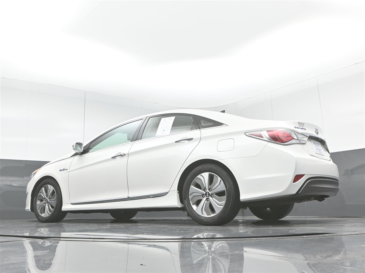 Hyundai Sonata Hybrid Sedan 2013