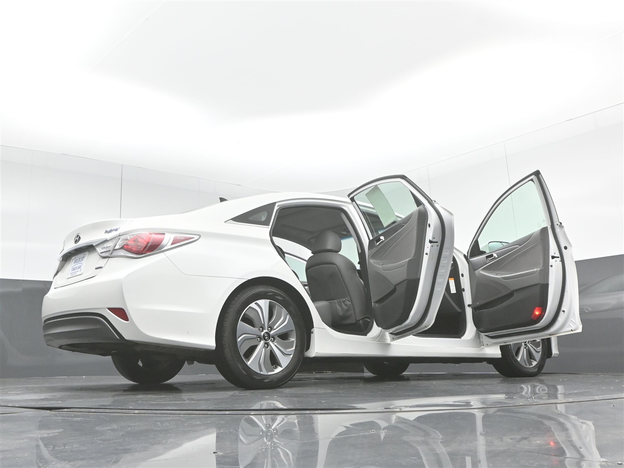 Hyundai Sonata Hybrid Sedan 2013