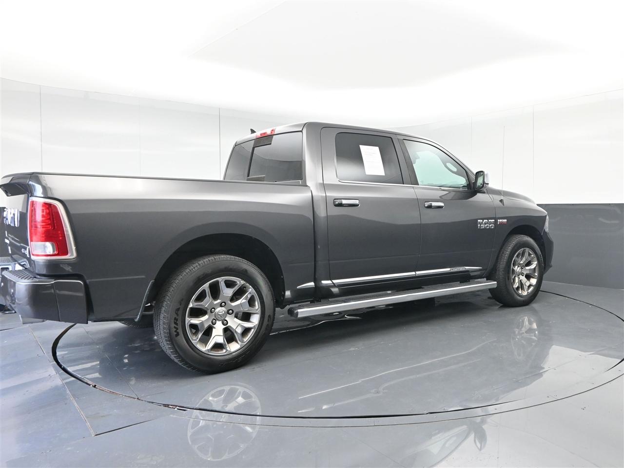 RAM 1500 Longhorn Crew Cab SWB 4WD 2016