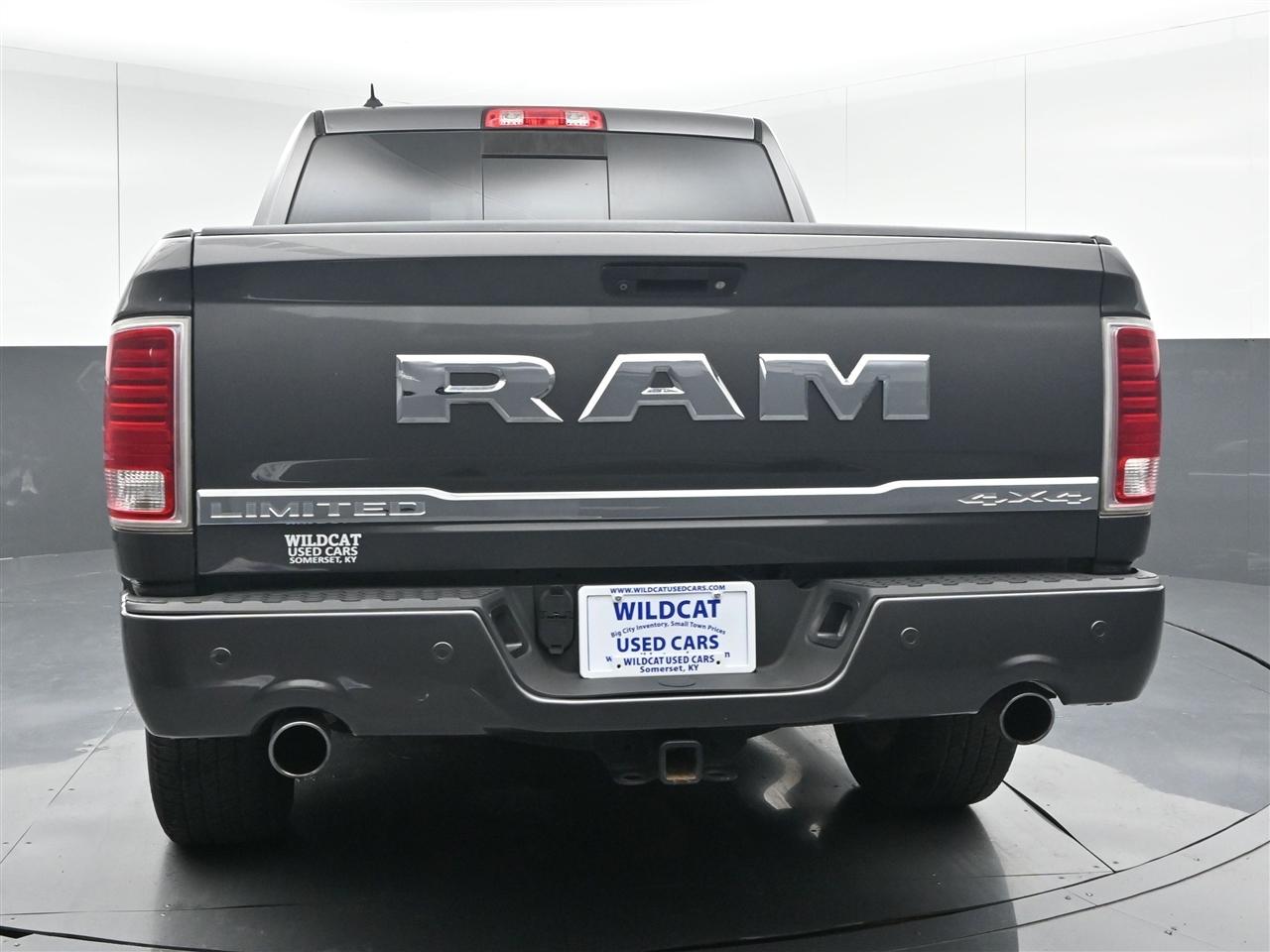 RAM 1500 Longhorn Crew Cab SWB 4WD 2016