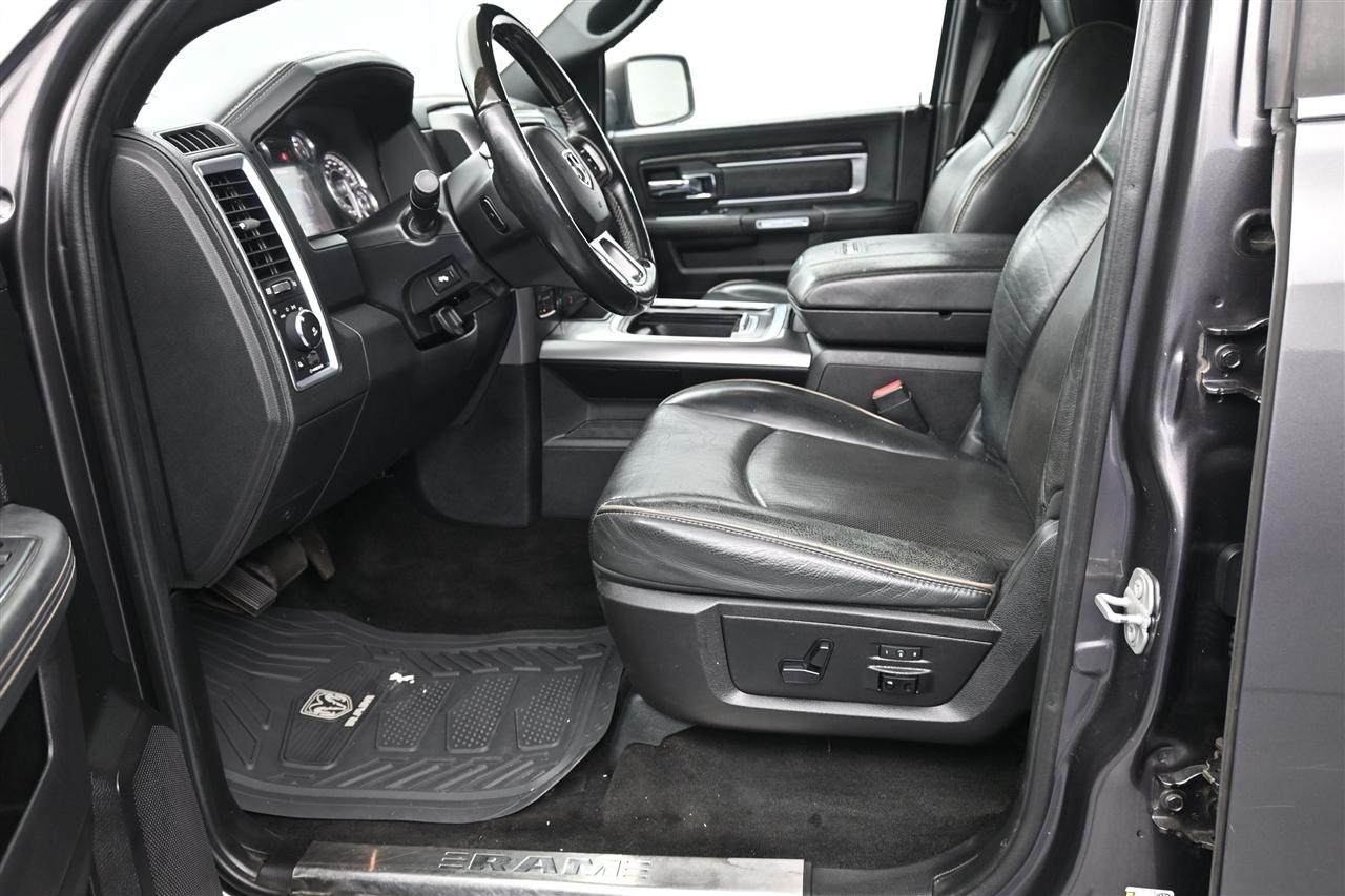 RAM 1500 Longhorn Crew Cab SWB 4WD 2016