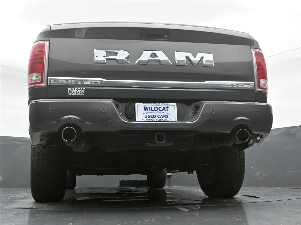 RAM 1500 Longhorn Crew Cab SWB 4WD 2016