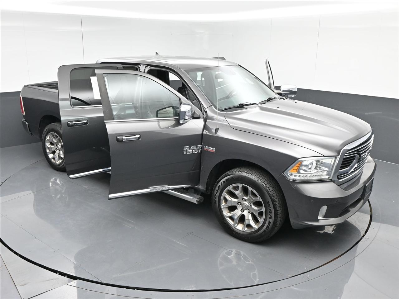 RAM 1500 Longhorn Crew Cab SWB 4WD 2016