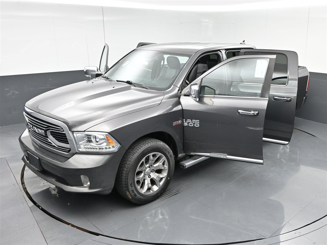 RAM 1500 Longhorn Crew Cab SWB 4WD 2016