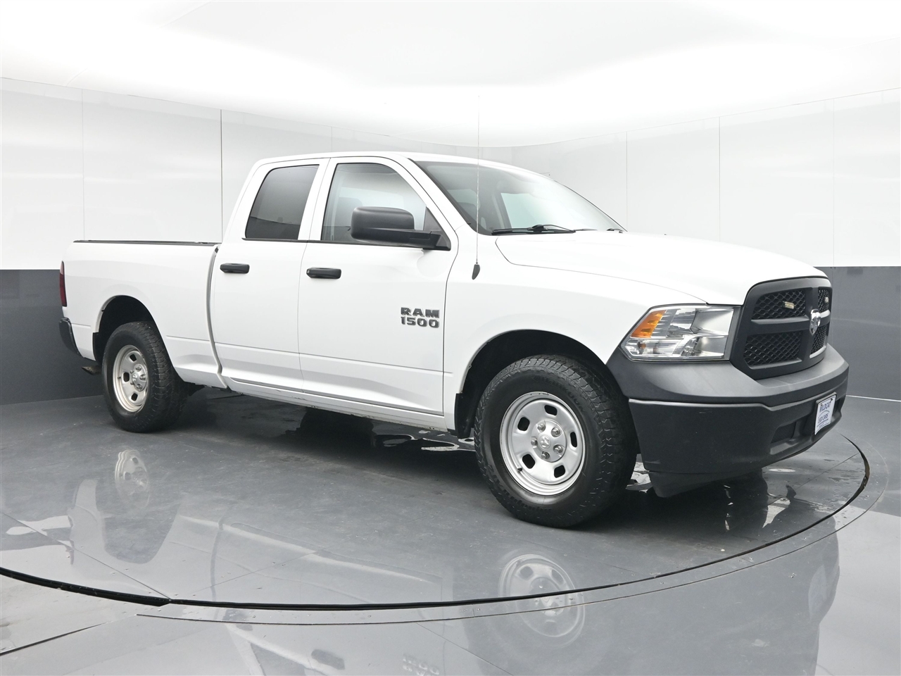 RAM 1500 Tradesman Quad Cab 2WD 2018