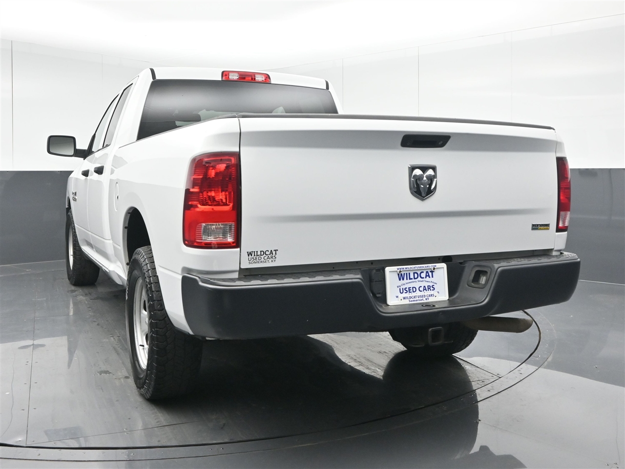 RAM 1500 Tradesman Quad Cab 2WD 2018