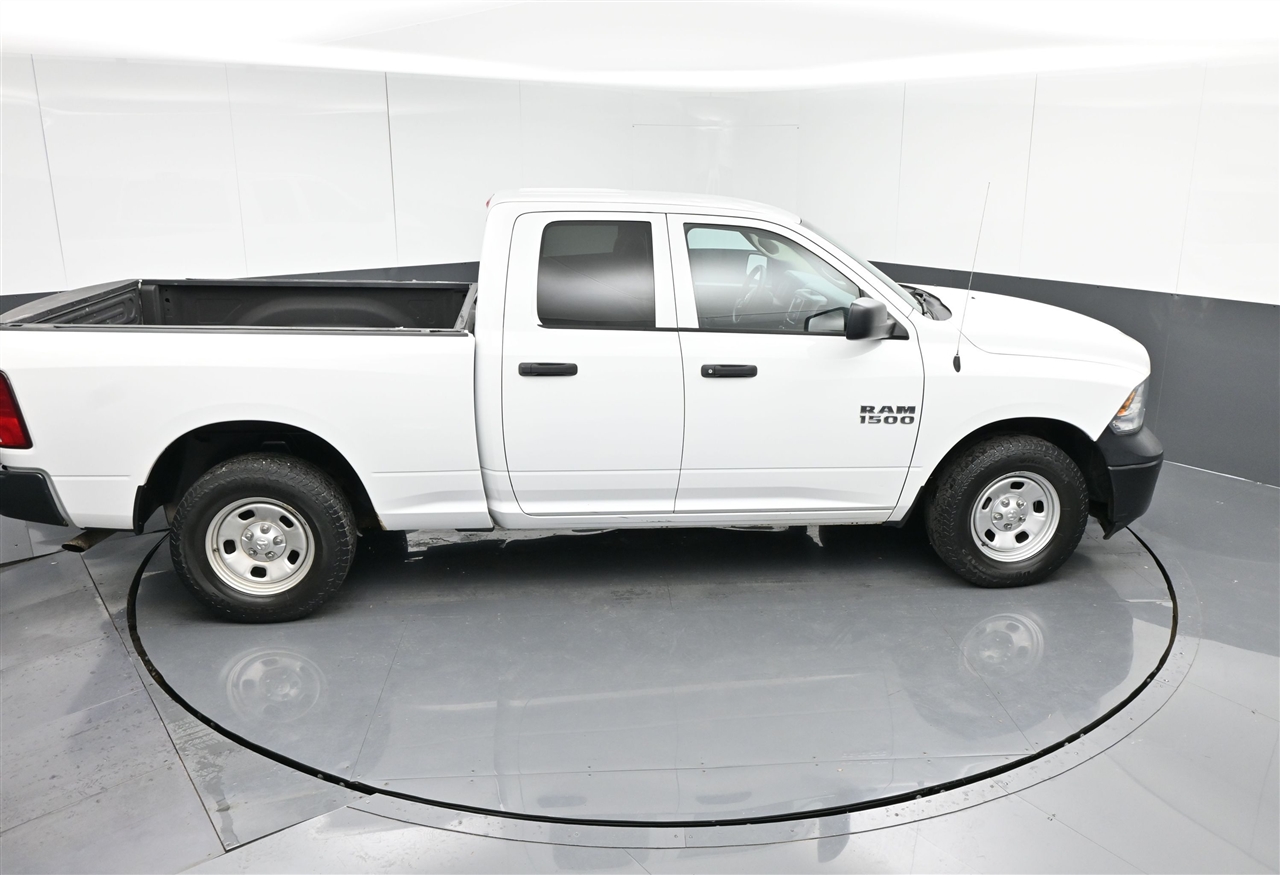 RAM 1500 Tradesman Quad Cab 2WD 2018