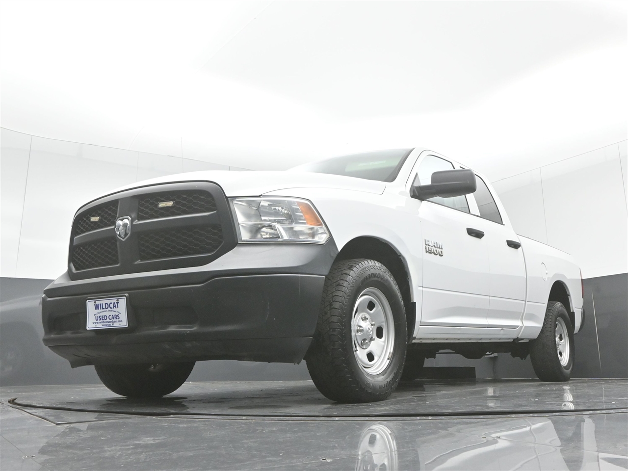 RAM 1500 Tradesman Quad Cab 2WD 2018