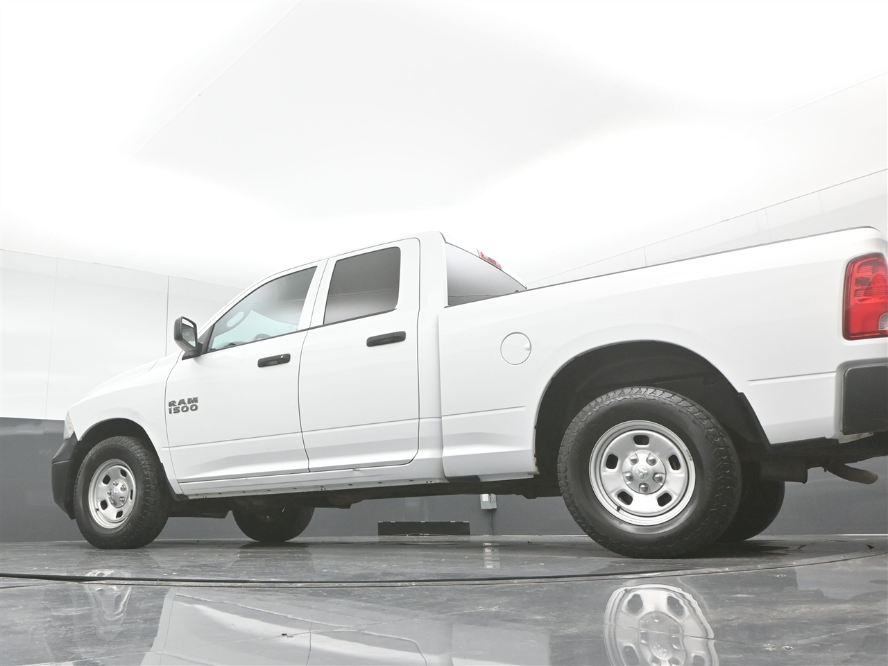 RAM 1500 Tradesman Quad Cab 2WD 2018