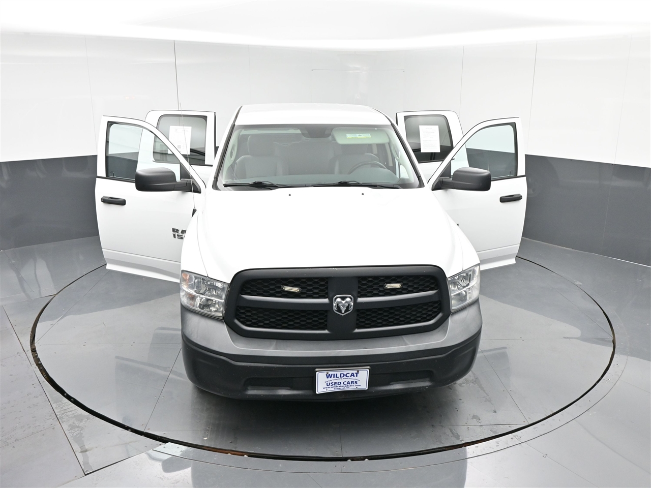RAM 1500 Tradesman Quad Cab 2WD 2018