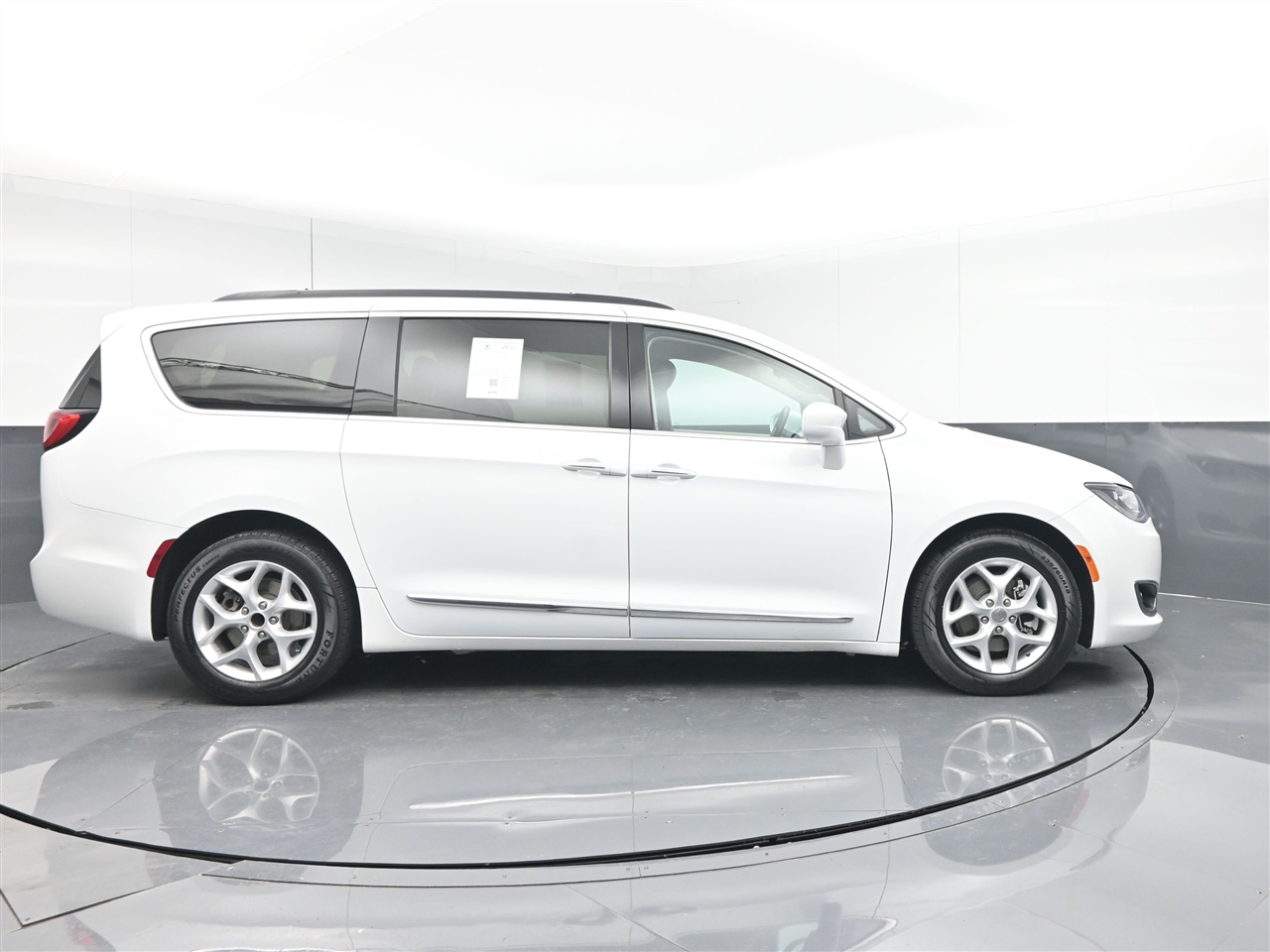 Chrysler Pacifica Touring-L 2017