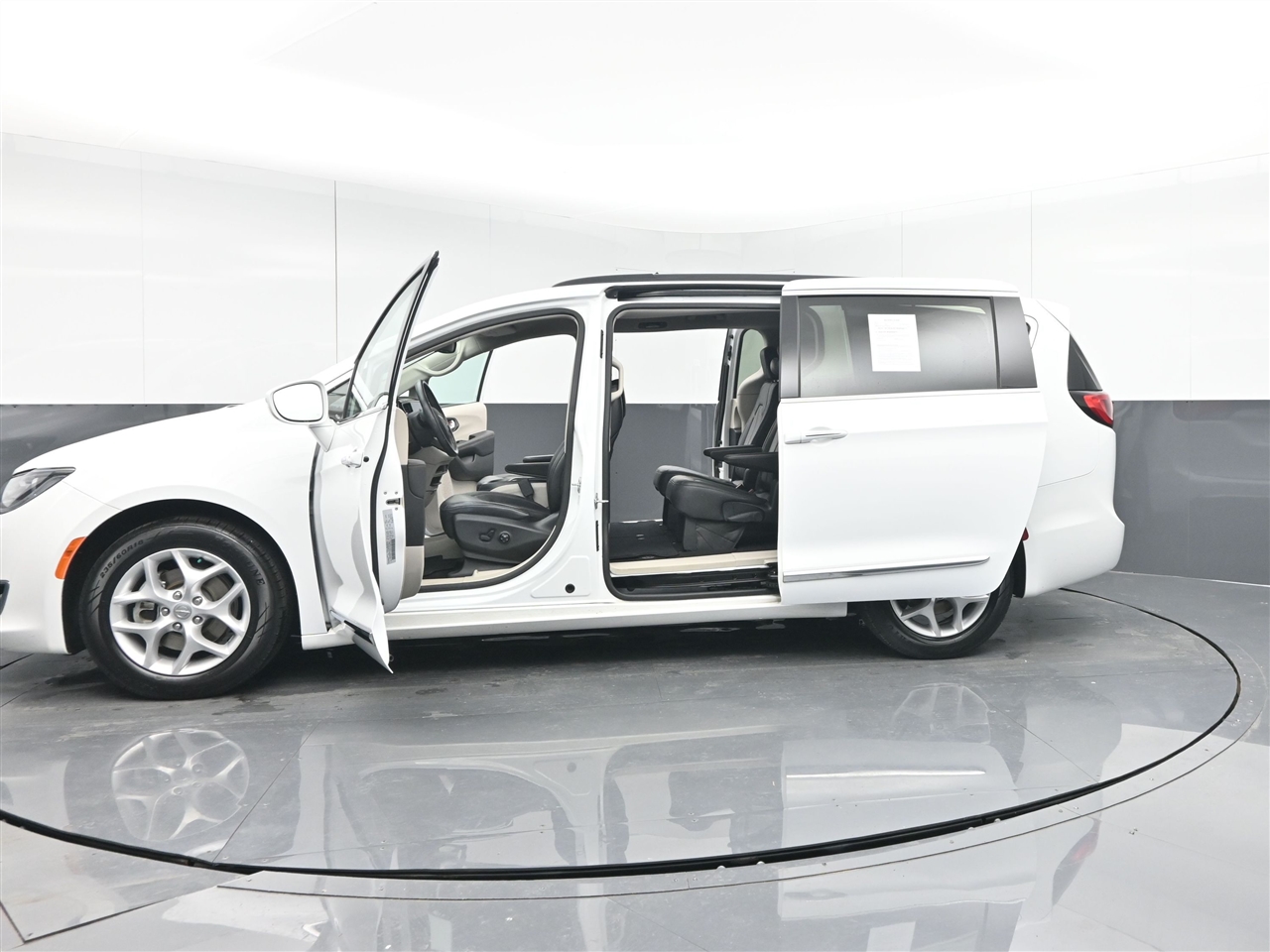 Chrysler Pacifica Touring-L 2017