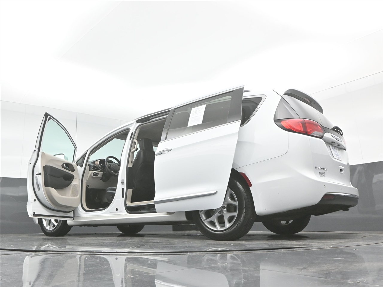 Chrysler Pacifica Touring-L 2017