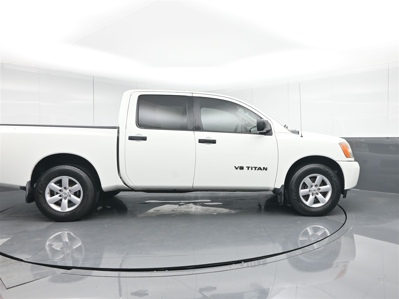 Nissan Titan S Crew Cab 2WD 2015