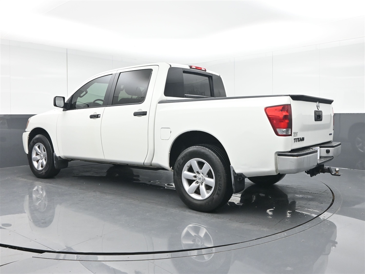 Nissan Titan S Crew Cab 2WD 2015