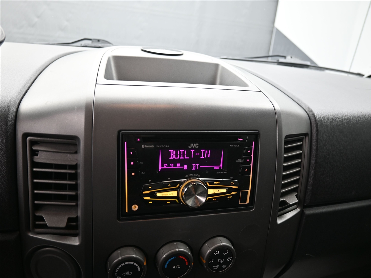 Nissan Titan S Crew Cab 2WD 2015