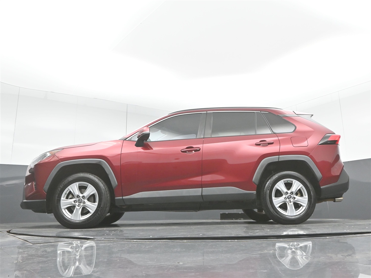 Toyota RAV4 XLE 2019