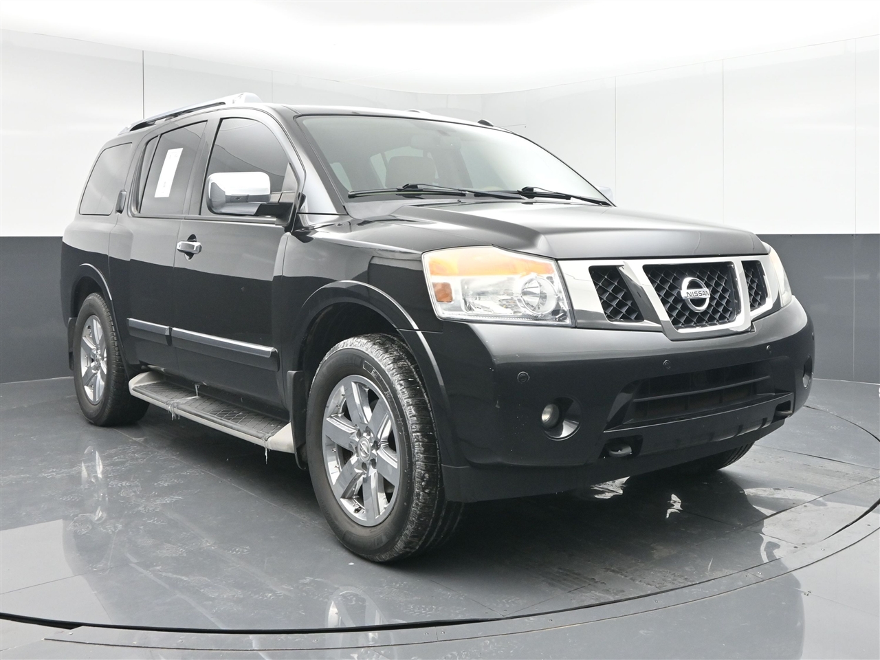 Nissan Armada Platinum 4WD 2013
