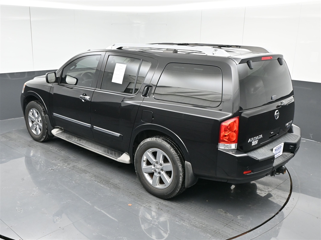 Nissan Armada Platinum 4WD 2013