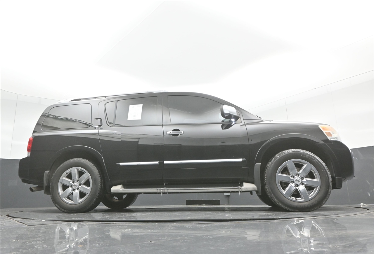 Nissan Armada Platinum 4WD 2013