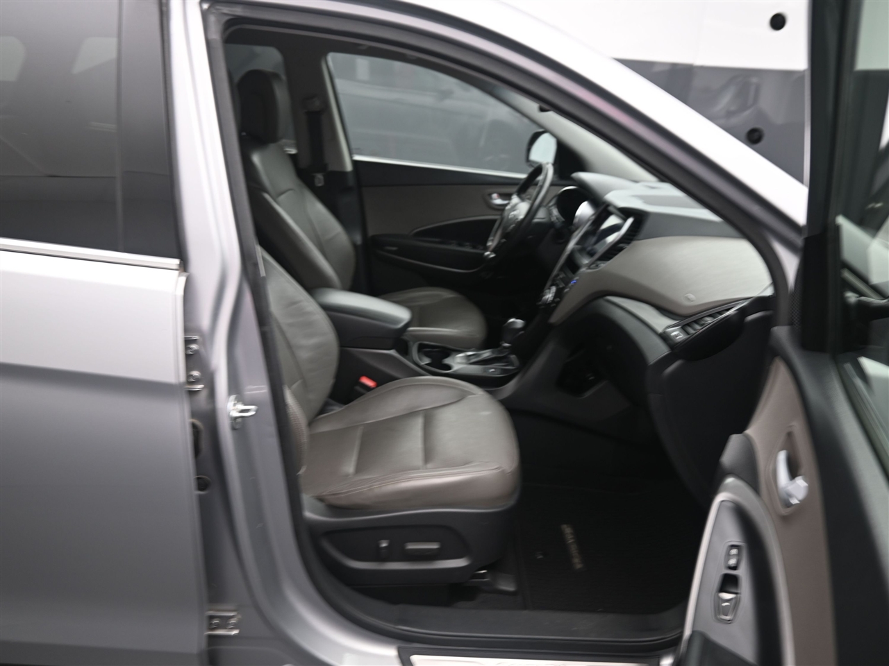 Hyundai Santa Fe Limited FWD 2014