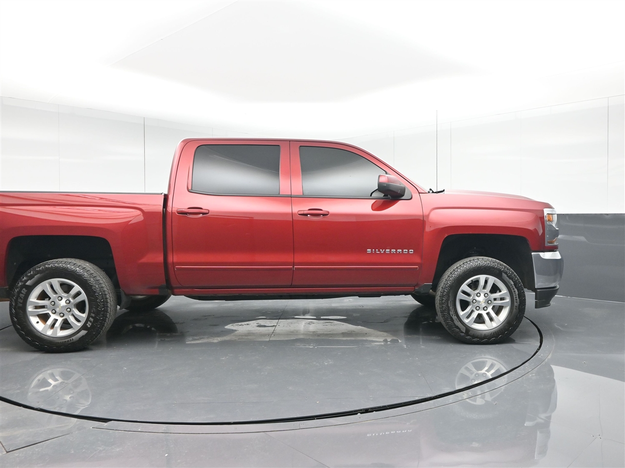 Chevrolet Silverado 1500 LT Crew Cab 2WD 2018