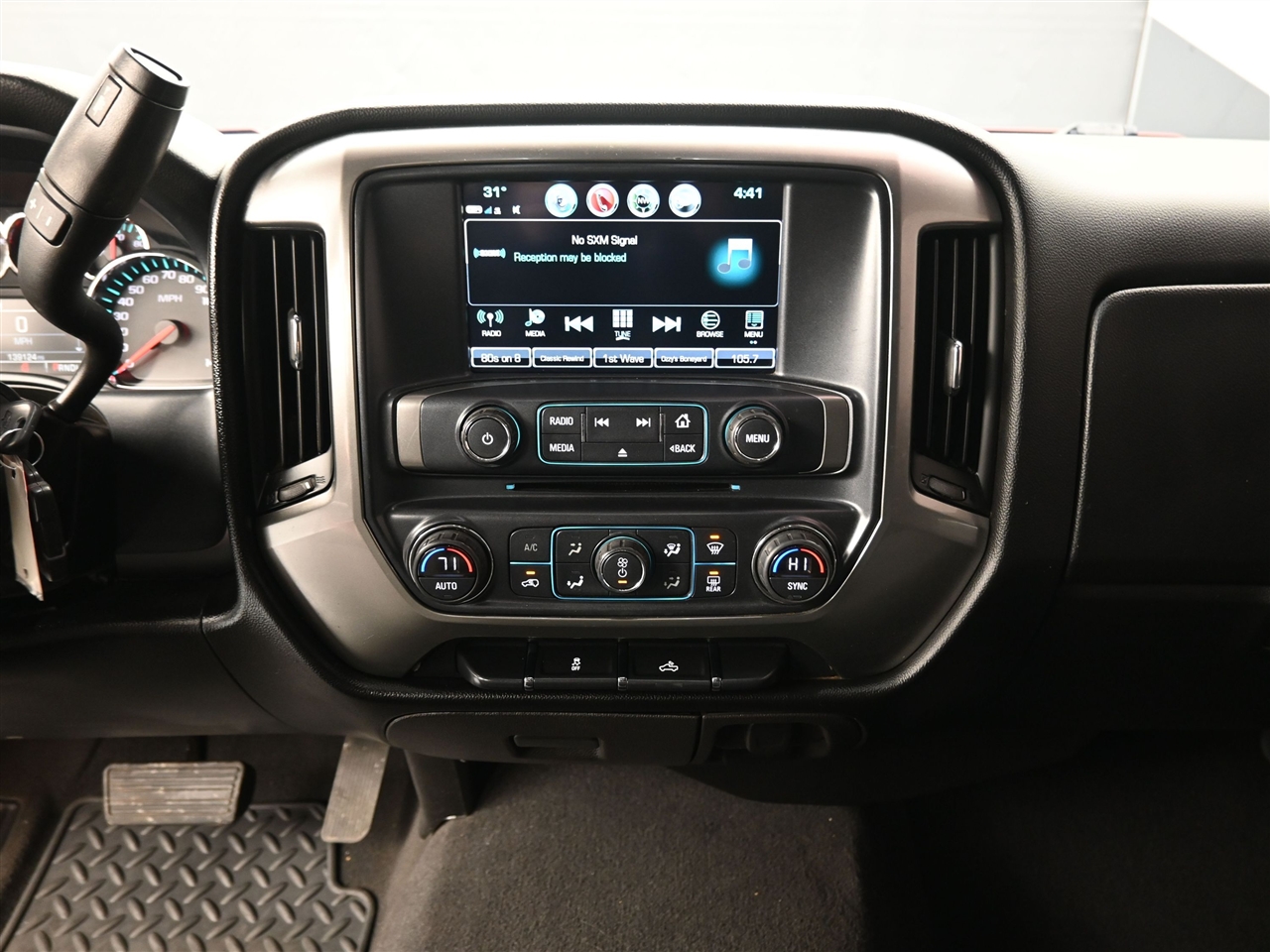 Chevrolet Silverado 1500 LT Crew Cab 2WD 2018