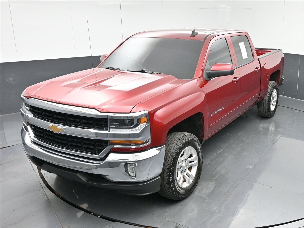 Chevrolet Silverado 1500 LT Crew Cab 2WD 2018