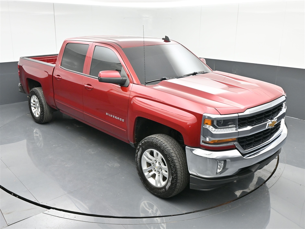 Chevrolet Silverado 1500 LT Crew Cab 2WD 2018