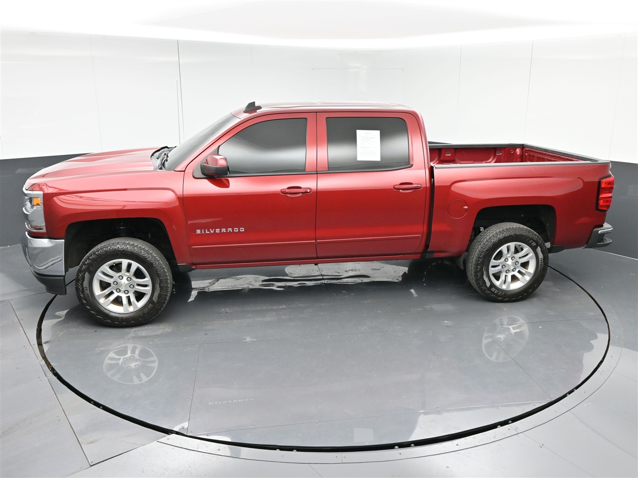 Chevrolet Silverado 1500 LT Crew Cab 2WD 2018
