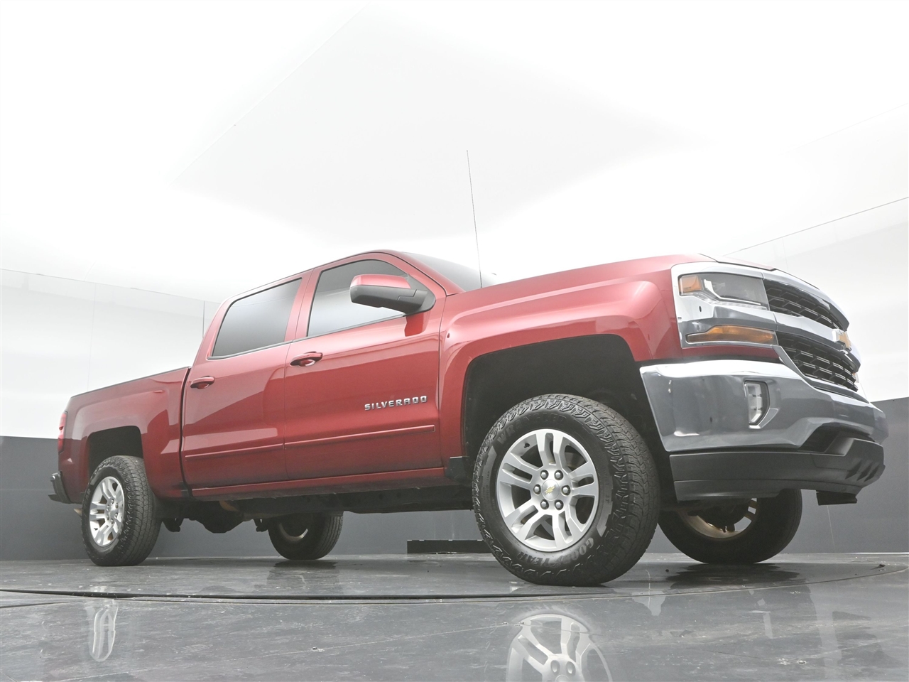 Chevrolet Silverado 1500 LT Crew Cab 2WD 2018