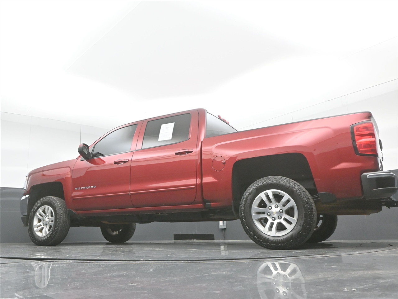 Chevrolet Silverado 1500 LT Crew Cab 2WD 2018