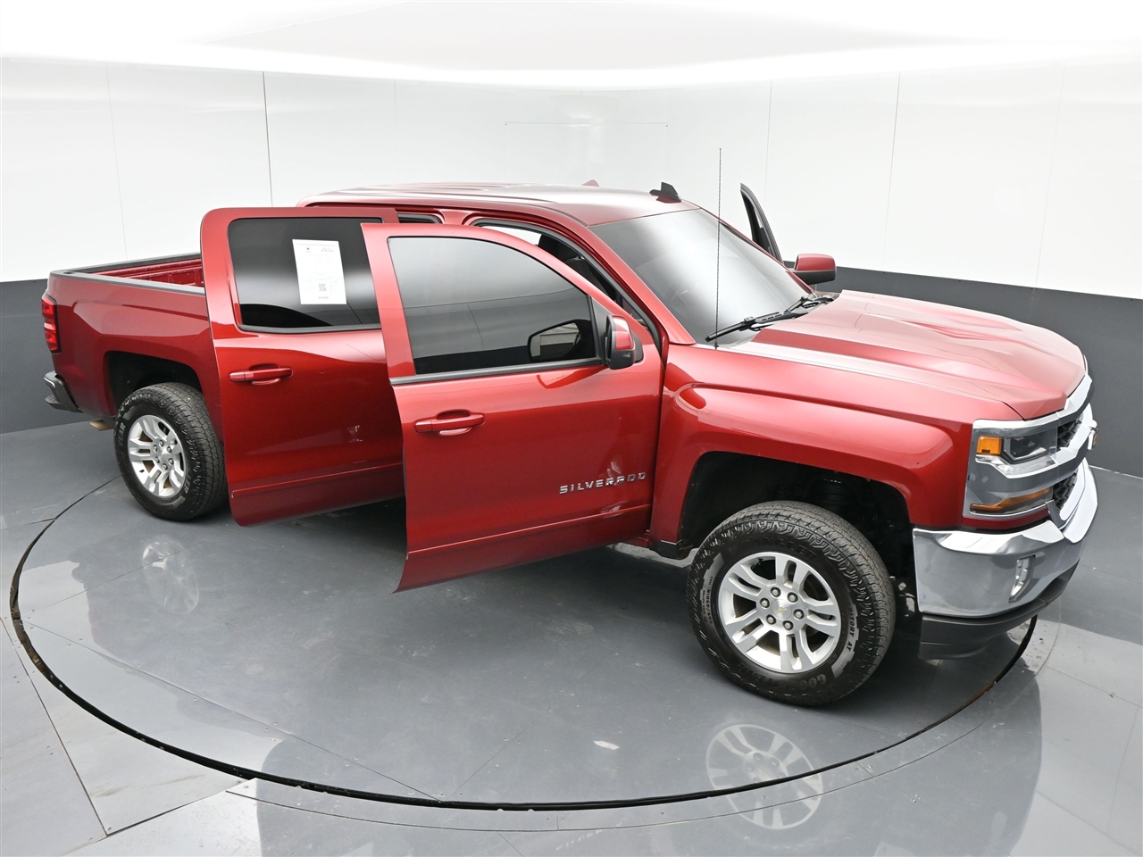 Chevrolet Silverado 1500 LT Crew Cab 2WD 2018