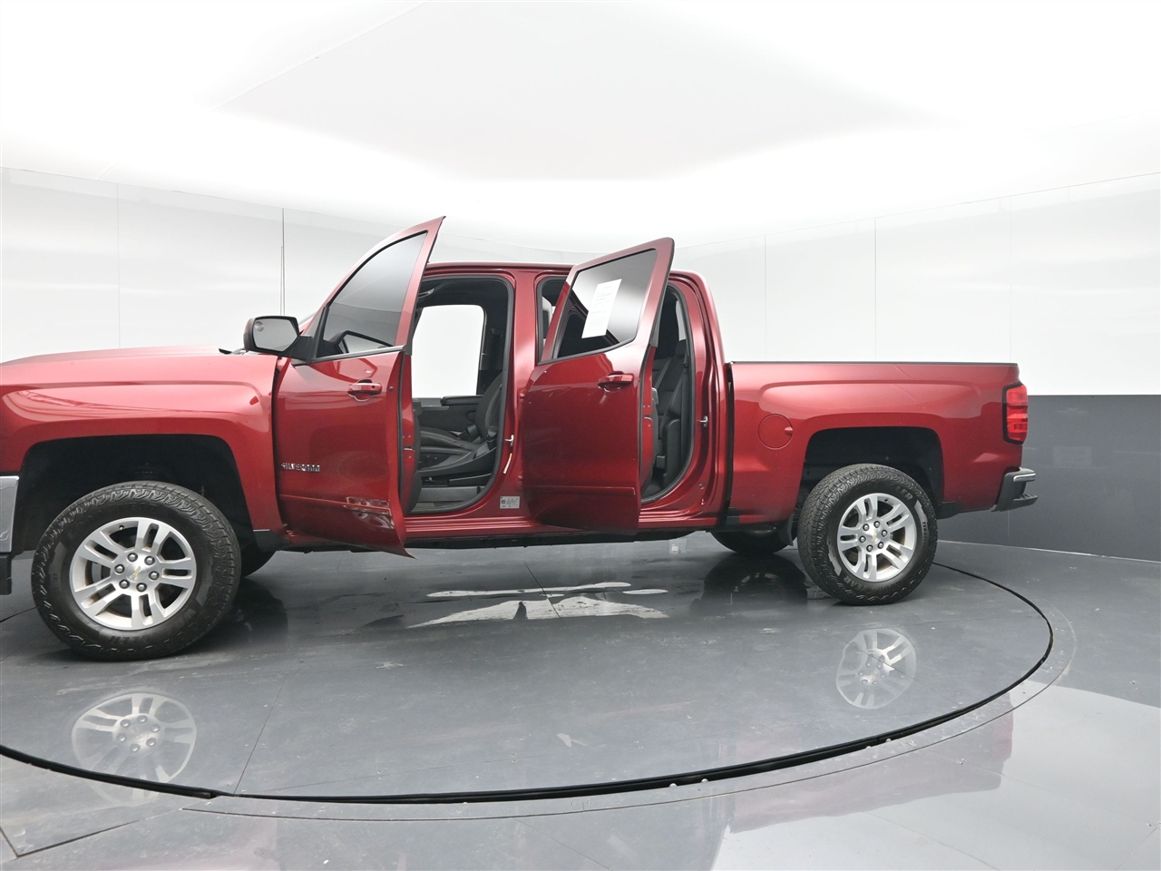 Chevrolet Silverado 1500 LT Crew Cab 2WD 2018