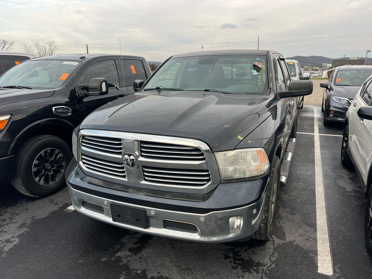 RAM 1500 SLT Crew Cab SWB 2WD 2014