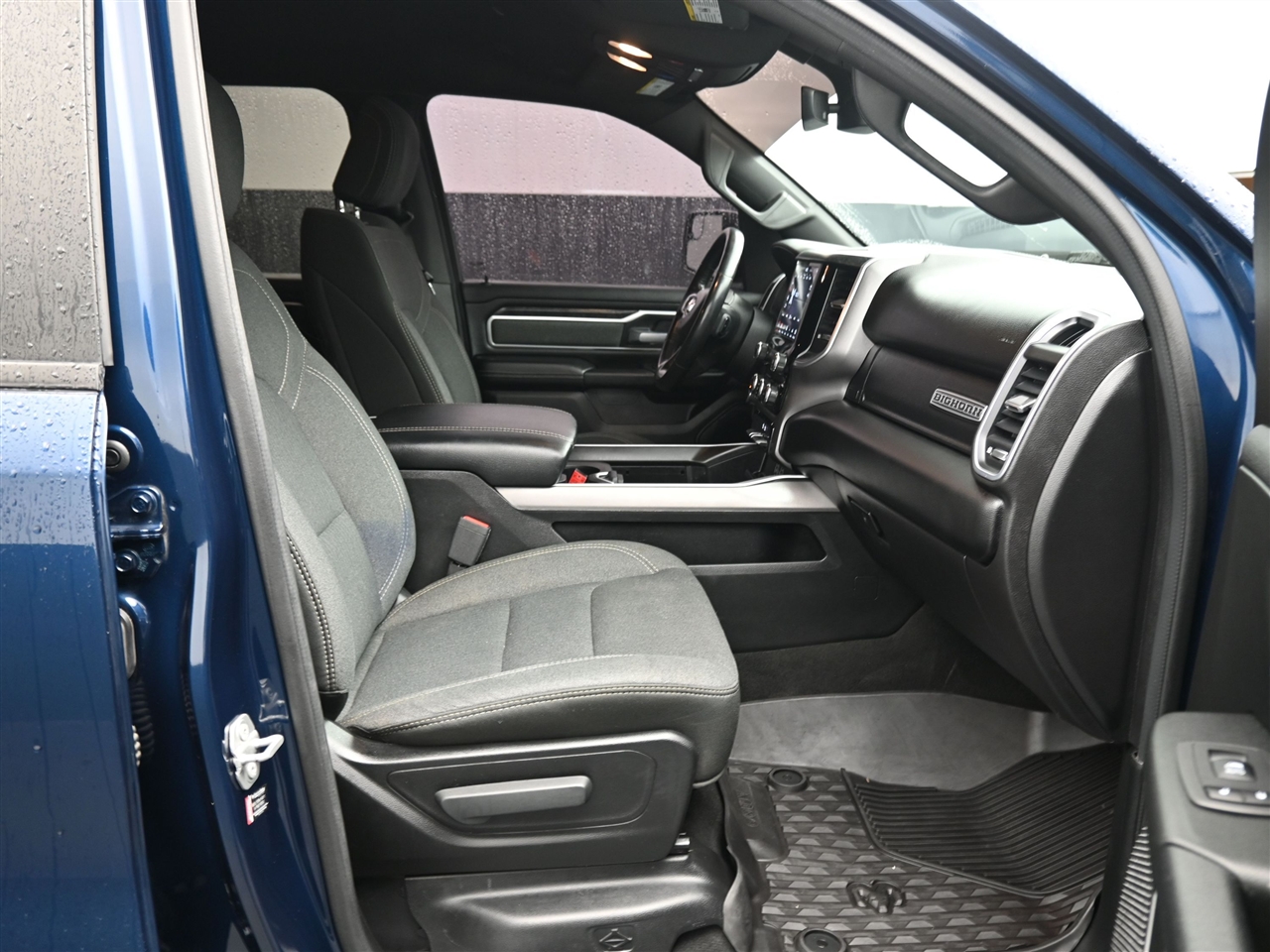 RAM 1500 Big Horn Crew Cab SWB 4WD 2020