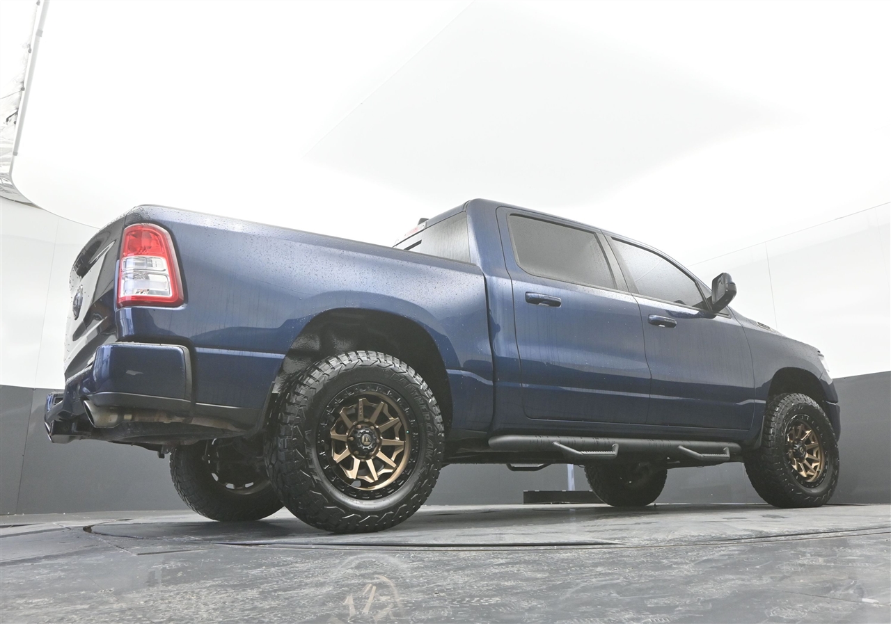 RAM 1500 Big Horn Crew Cab SWB 4WD 2020