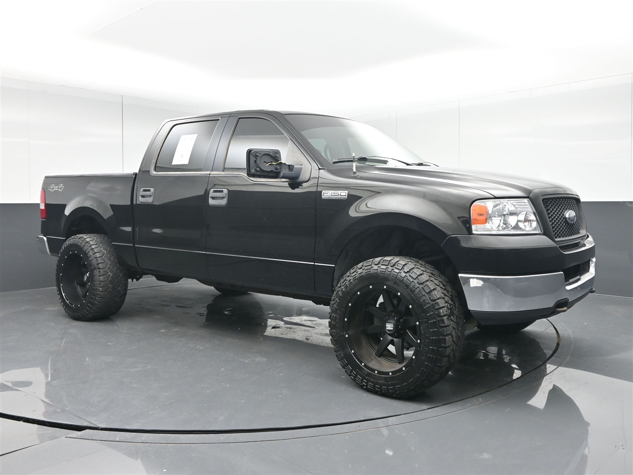 Ford F-150 XLT SuperCrew 4WD 2005